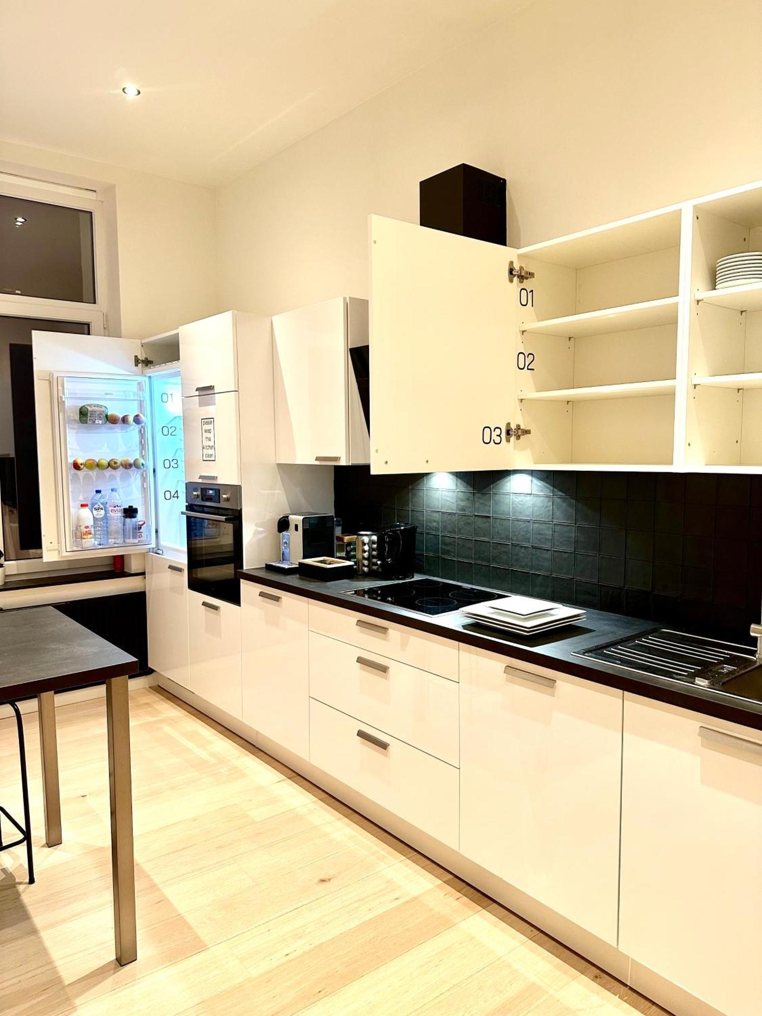 My Haus European Commision Bed & Breakfast Брюксел Екстериор снимка