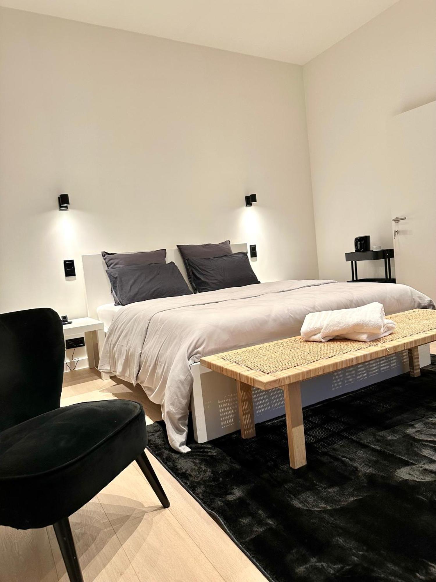 My Haus European Commision Bed & Breakfast Брюксел Екстериор снимка