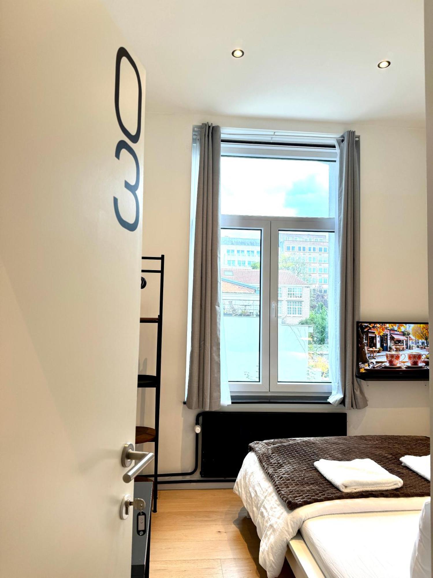 My Haus European Commision Bed & Breakfast Брюксел Екстериор снимка